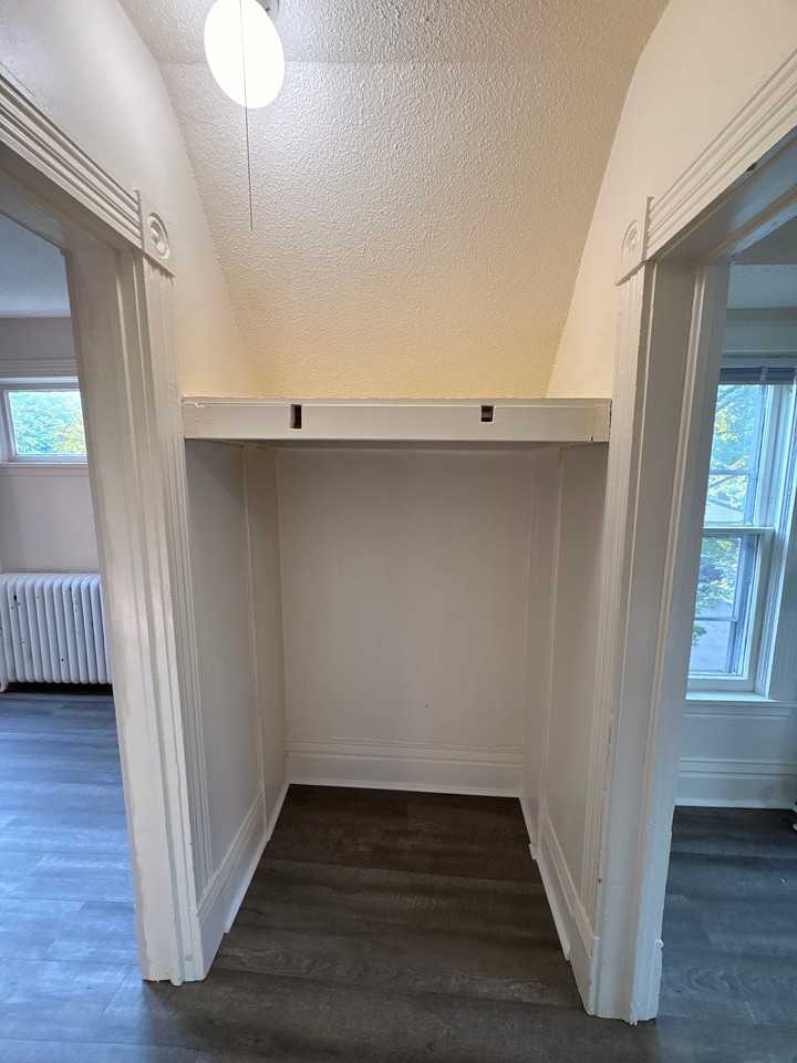 1913 Carroll Ave #4 - Photo 7 of 10