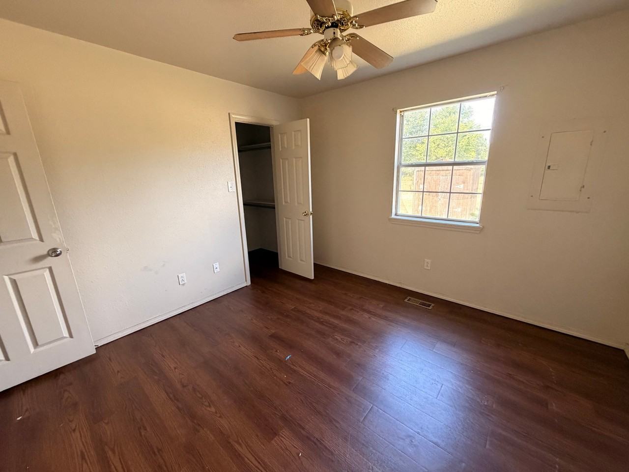 1120 Farley Cir #1120A - Photo 6 of 9