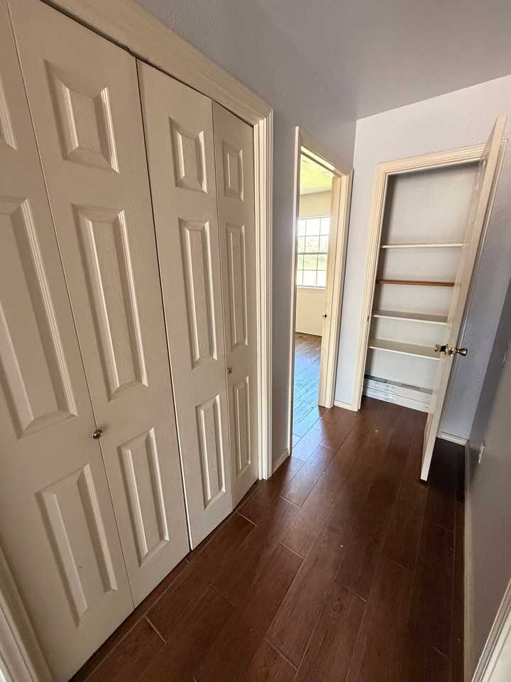 1120 Farley Cir #1120A - Photo 7 of 9
