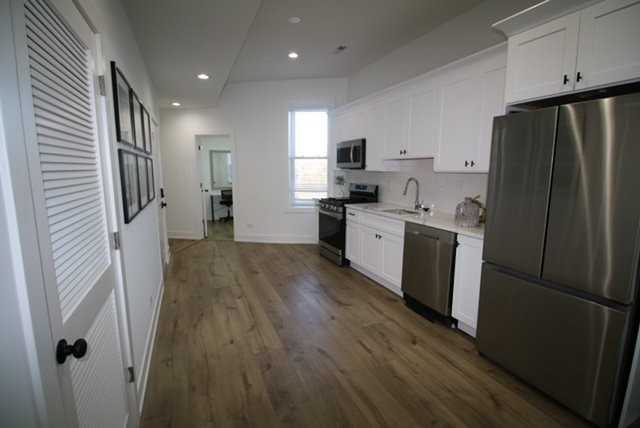 4351 S Oakenwald Ave #2 - Photo 6 of 10