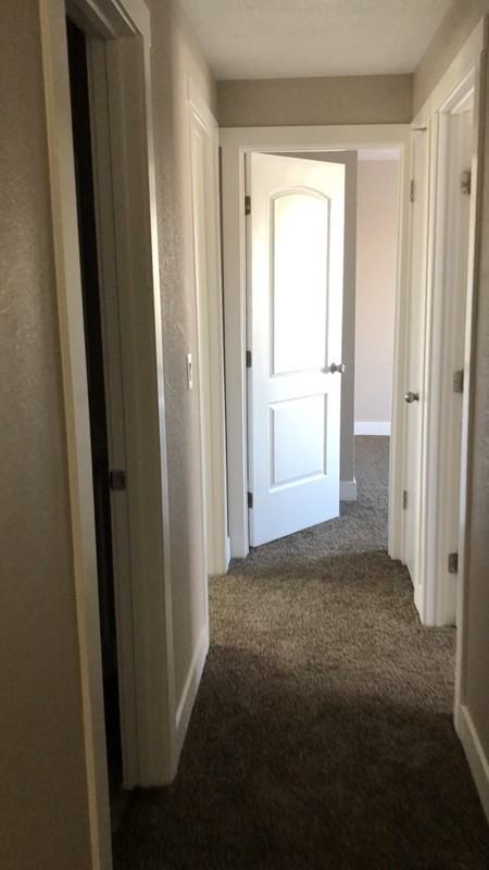 3359 W Hillsboro Dr - Photo 6 of 9