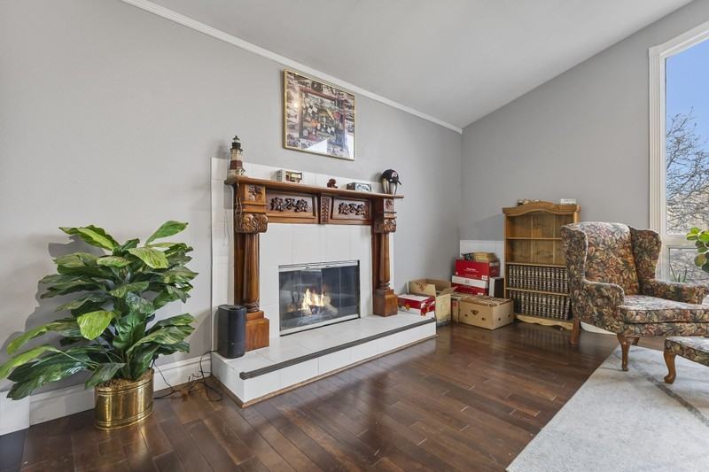 752 Raygene Way - Photo 4 of 29