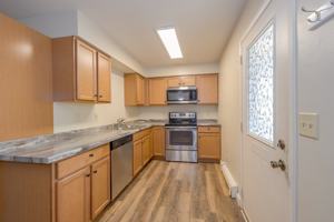 featured image of 836 Vine Ave #F