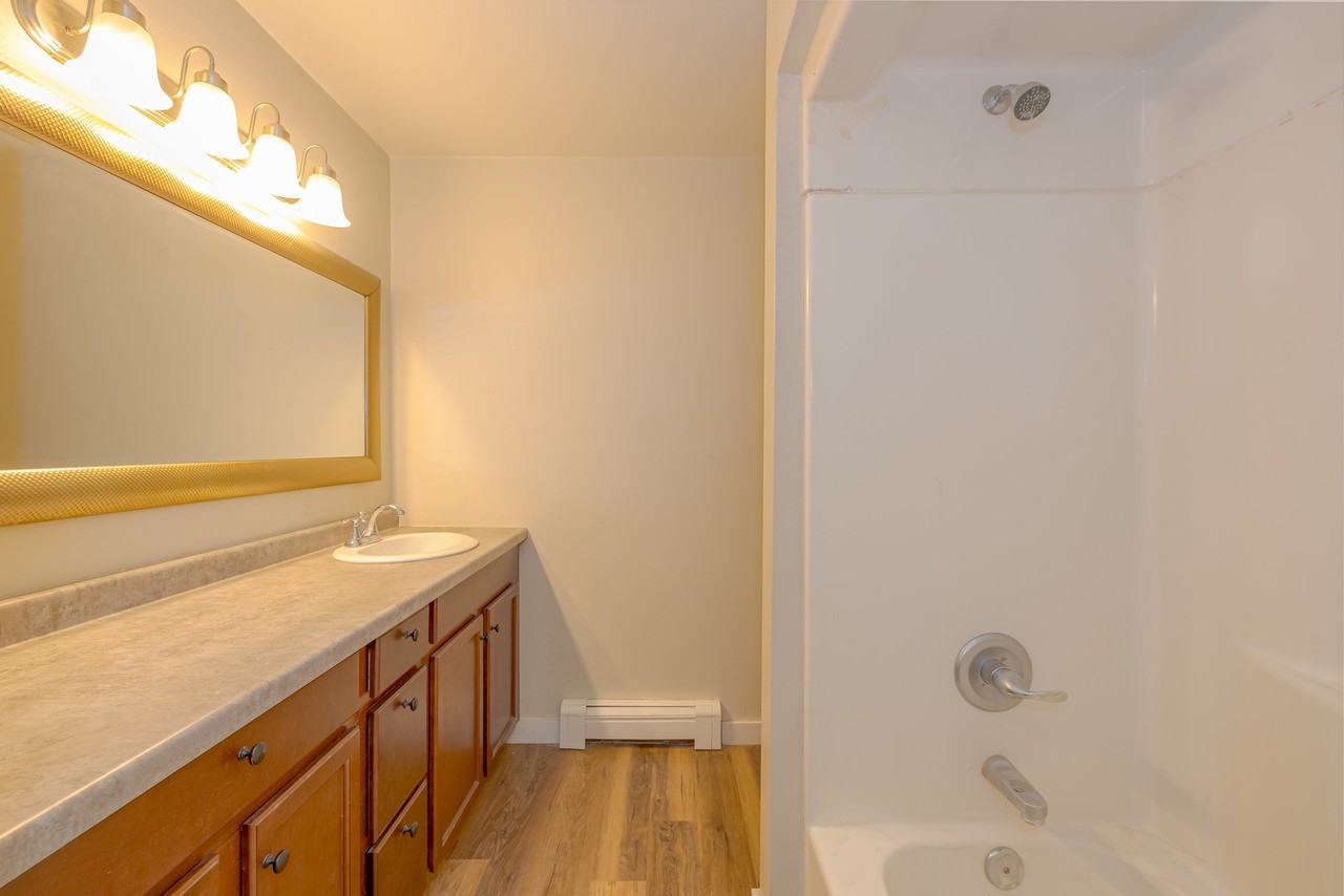 836 Vine Ave #F - Photo 6 of 15