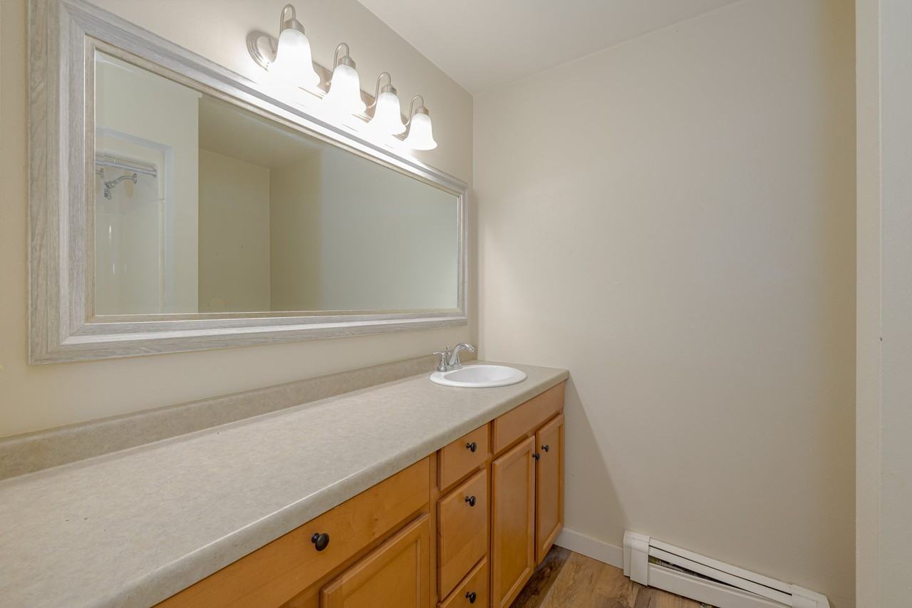 836 Vine Ave #F - Photo 7 of 15