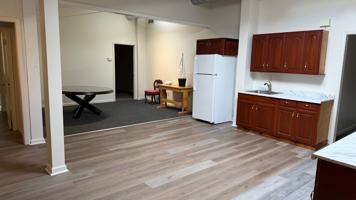 featured image of 465 Blossom Rd #E1