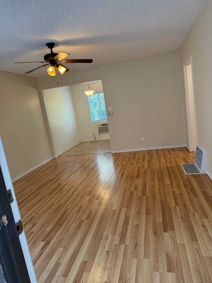 508 E Valencia Ave - Photo 2 of 11