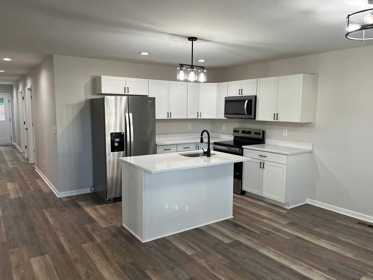 808 Monroe St - Photo 2 of 16