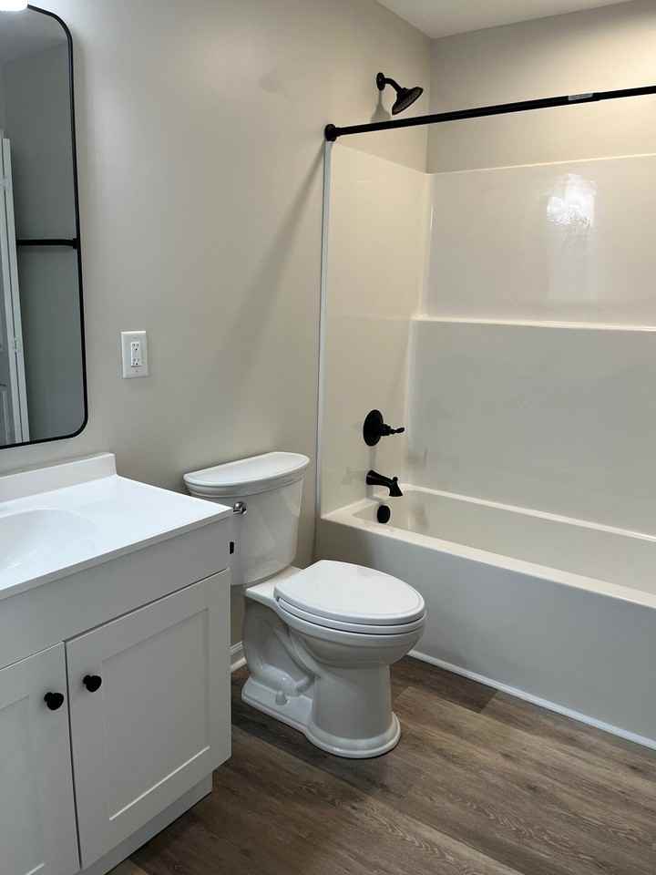 808 Monroe St - Photo 5 of 16
