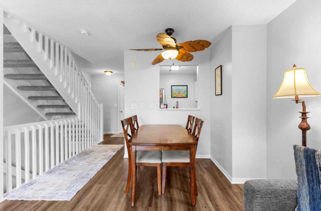 1699 Ridgebury Dr - Photo 3 of 22