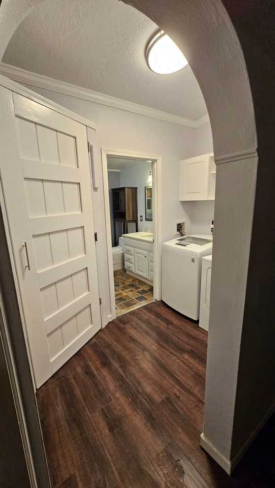 246 Se Neptune Ave - Photo 7 of 19