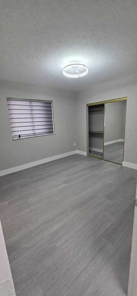 10285 Nw 80th Ct #207 - Photo 4 of 20