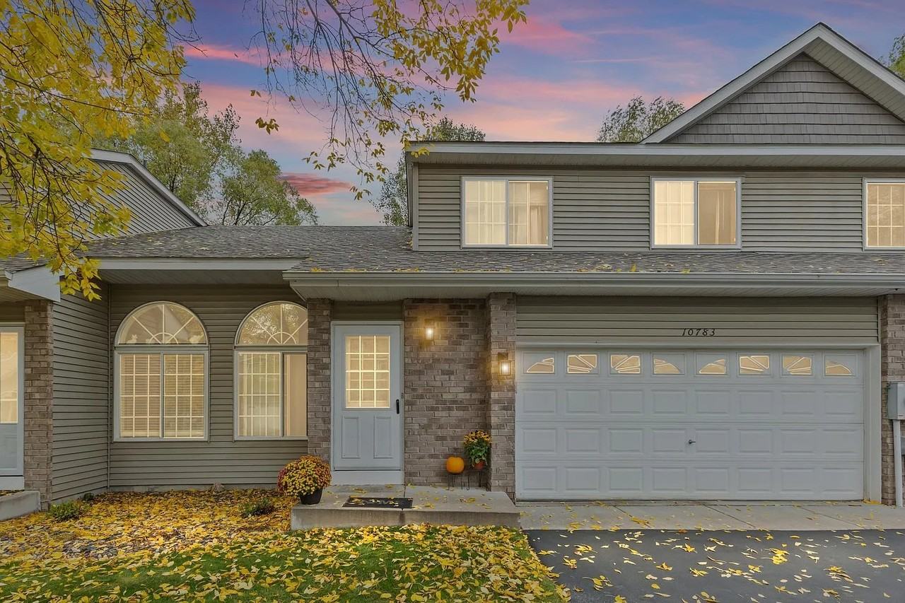10783 Tamarack Cir Nw - Photo 2 of 8