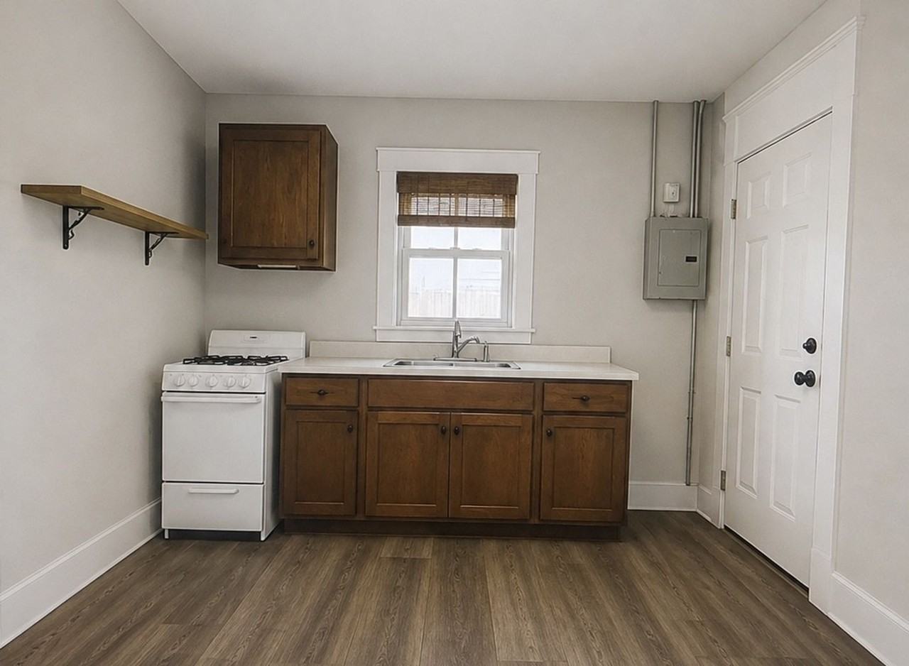 309 S Mckinley Ave - Photo 2 of 9