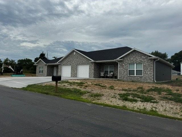 13332 Railroad Ave #A - Photo 2 of 13