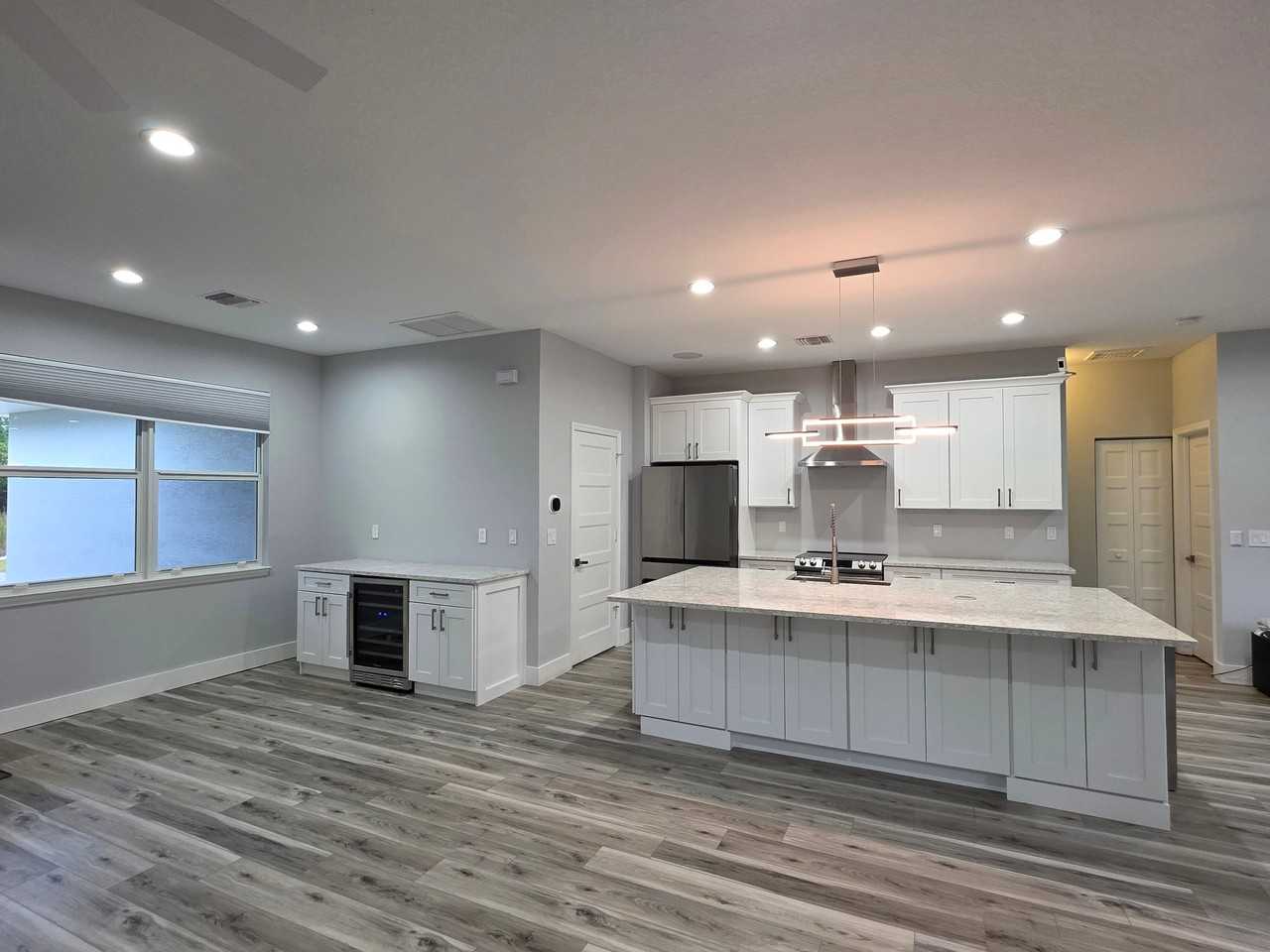 13305 79th St - Photo 3 of 20