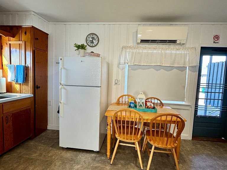19 Auburn Ave #21 - Photo 4 of 11