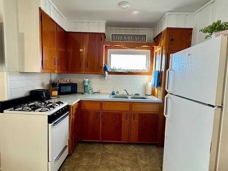 19 Auburn Ave #21 - Photo 6 of 11
