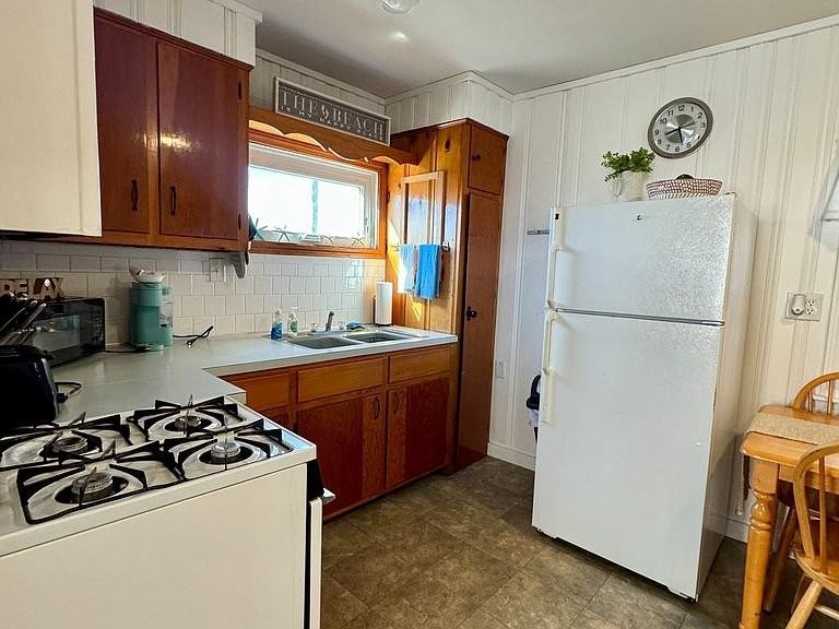 19 Auburn Ave #21 - Photo 7 of 11