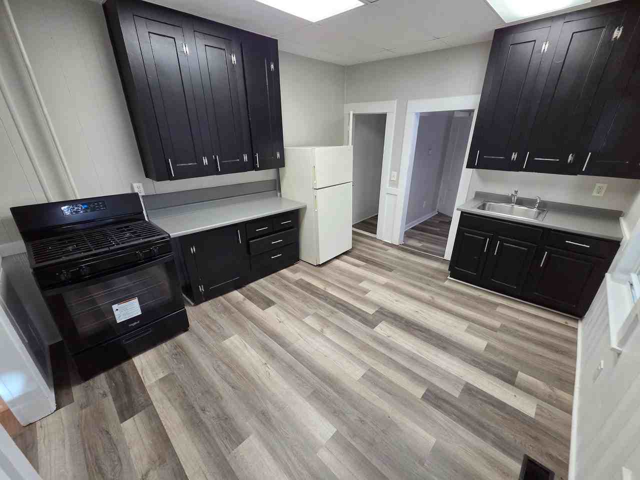 18 Blossom St #18A - Photo 7 of 11