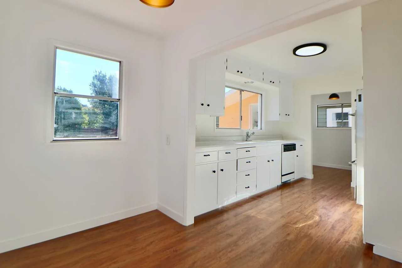 129 Oakes Blvd - Photo 4 of 20