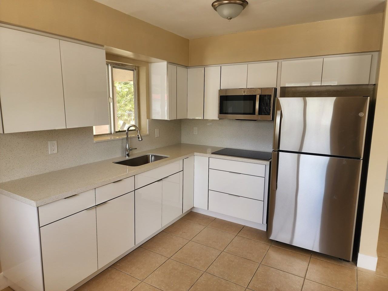 1225 Ne 138th St #1225 - Photo 4 of 8