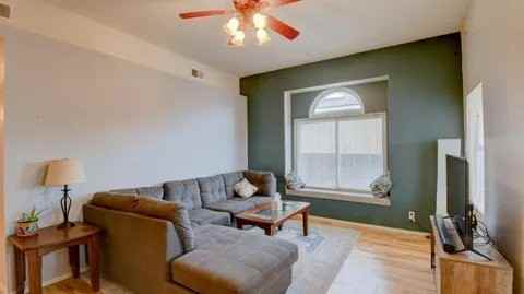 2257 High Desert Cir Ne - Photo 3 of 12