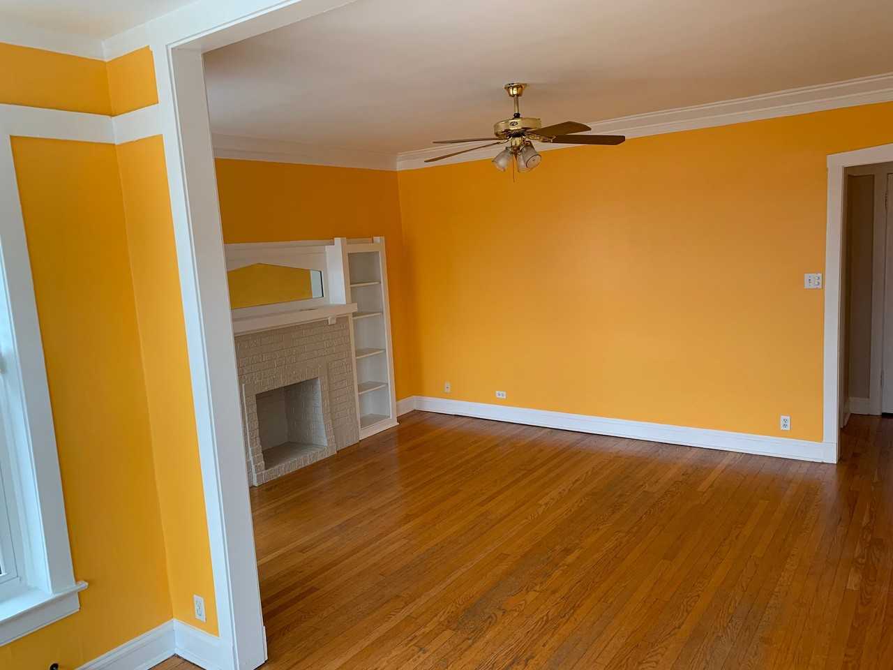 1470 W Winnemac Ave #3 - Photo 4 of 20
