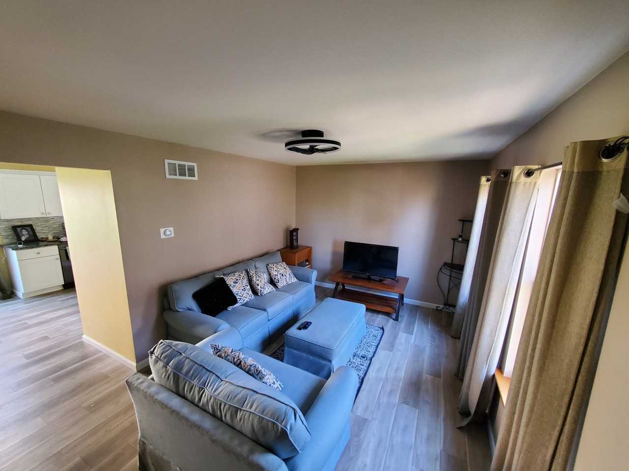 10 Weiser Ct - Photo 2 of 14