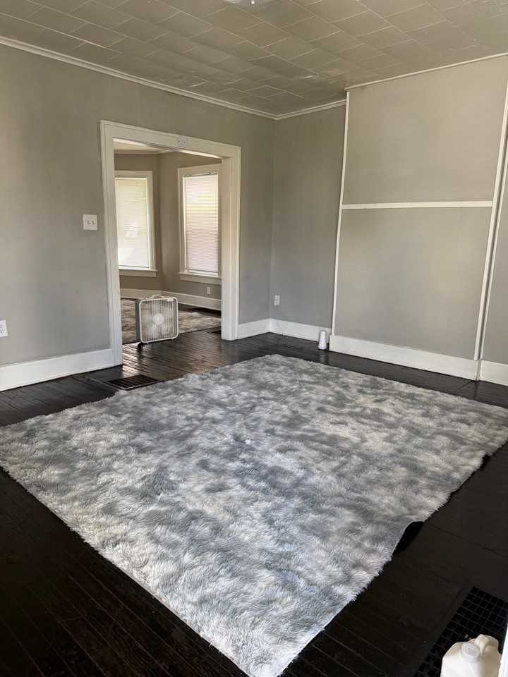 498 S Warren Ave - Photo 3 of 12