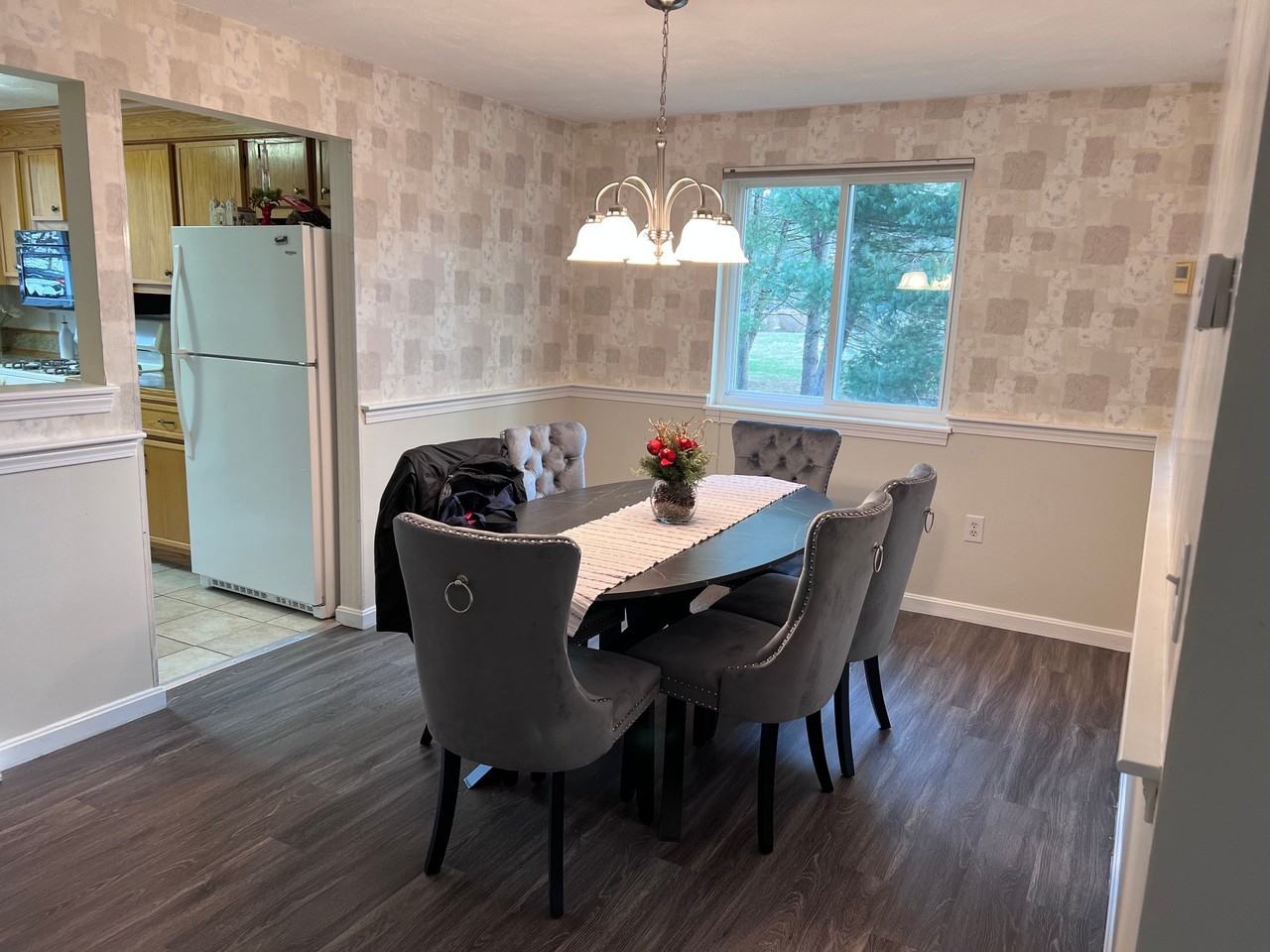38 Gaslight Ln - Photo 6 of 16