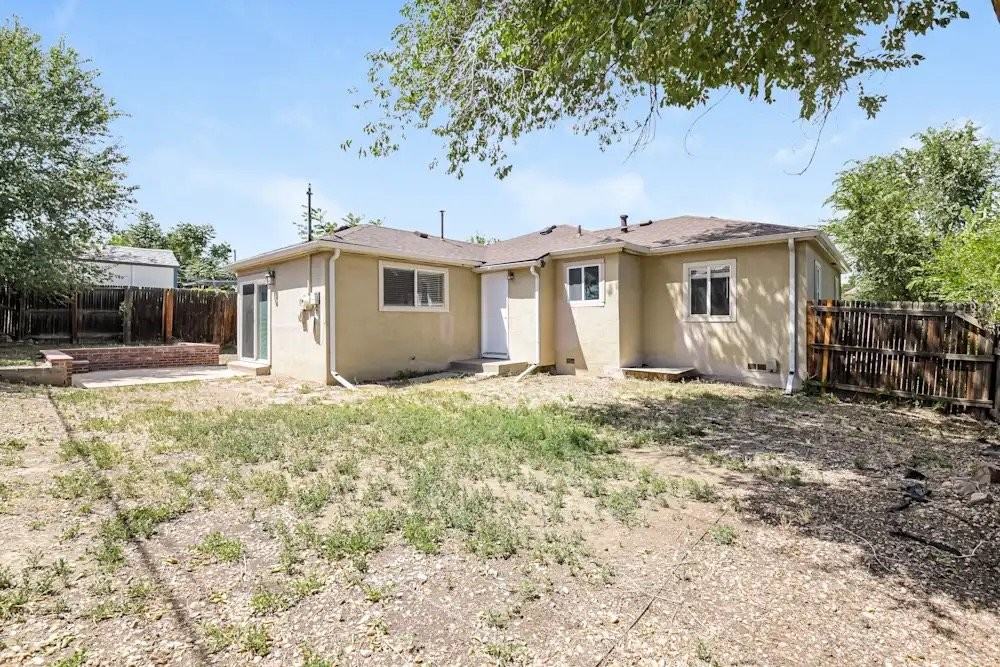 7677 Washington St - Photo 3 of 9