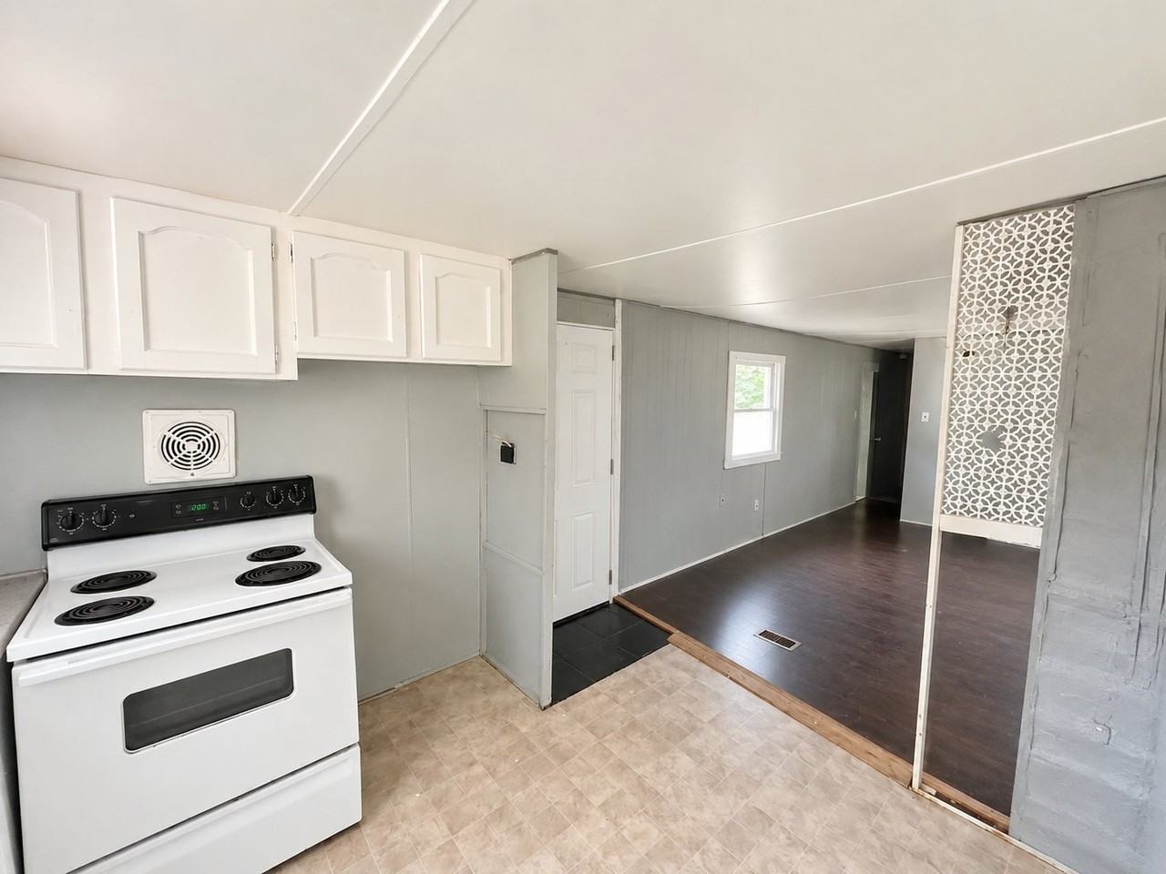 157 Ford Ln #15 - Photo 3 of 6