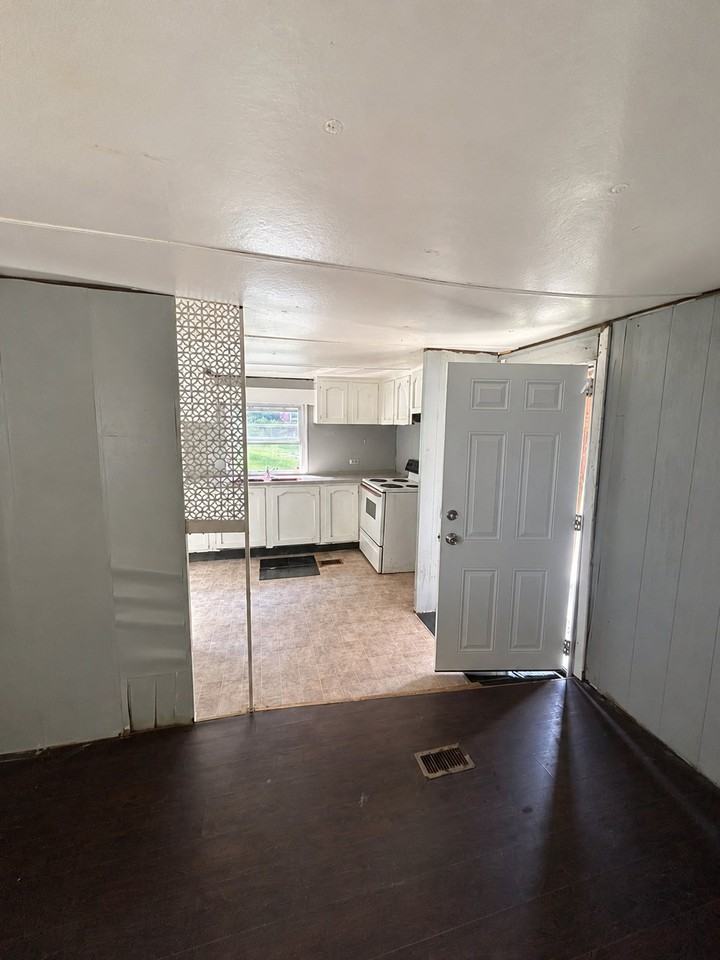157 Ford Ln #15 - Photo 5 of 6