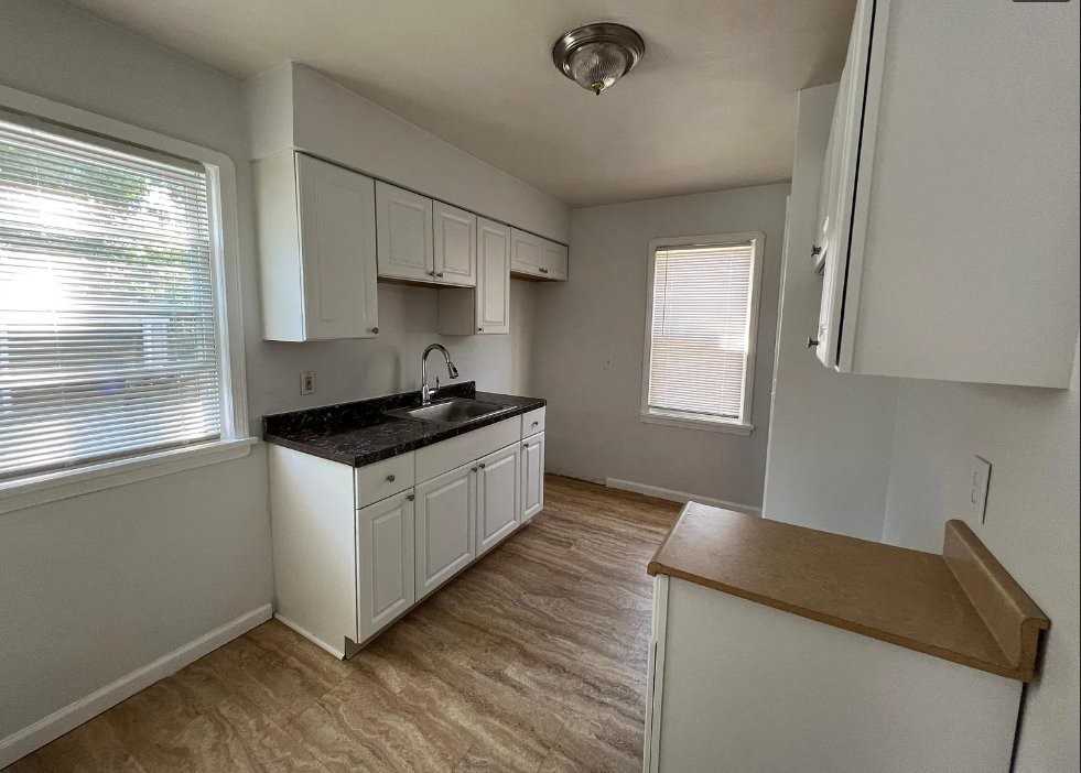 4701 W 149th St - Photo 3 of 9