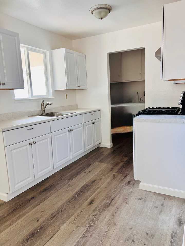 3003 Radnor Way #2 - Photo 3 of 10