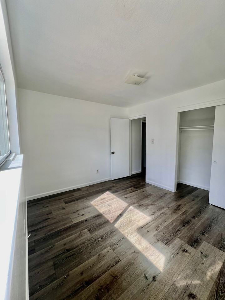 3003 Radnor Way #2 - Photo 6 of 10