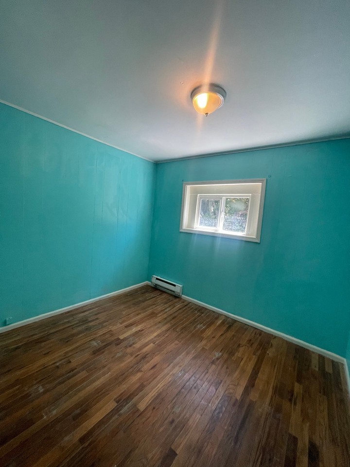 103 Memorial St #1 - Photo 5 of 7