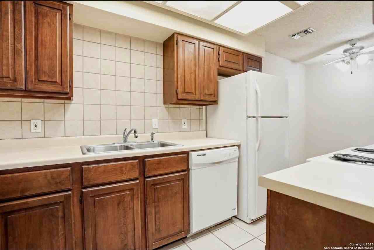 7738 Chambers Rd #907 - Photo 6 of 11