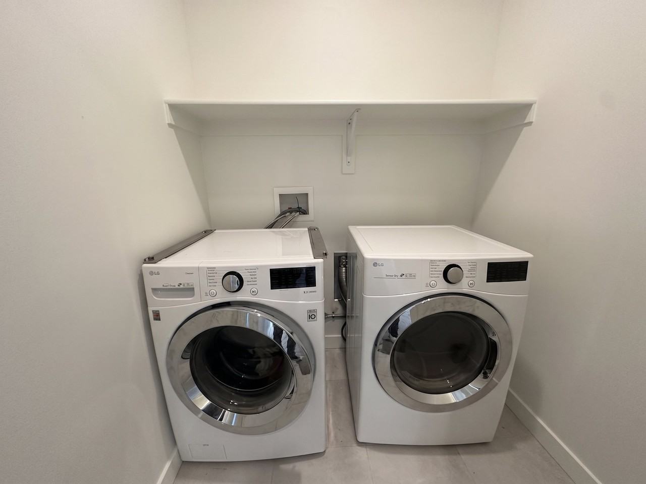 476 Sw - Photo 4 of 10