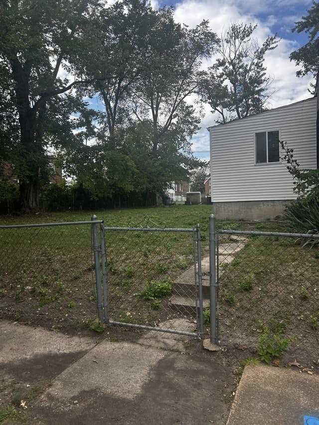 5417 Ruskin Ave - Photo 2 of 12