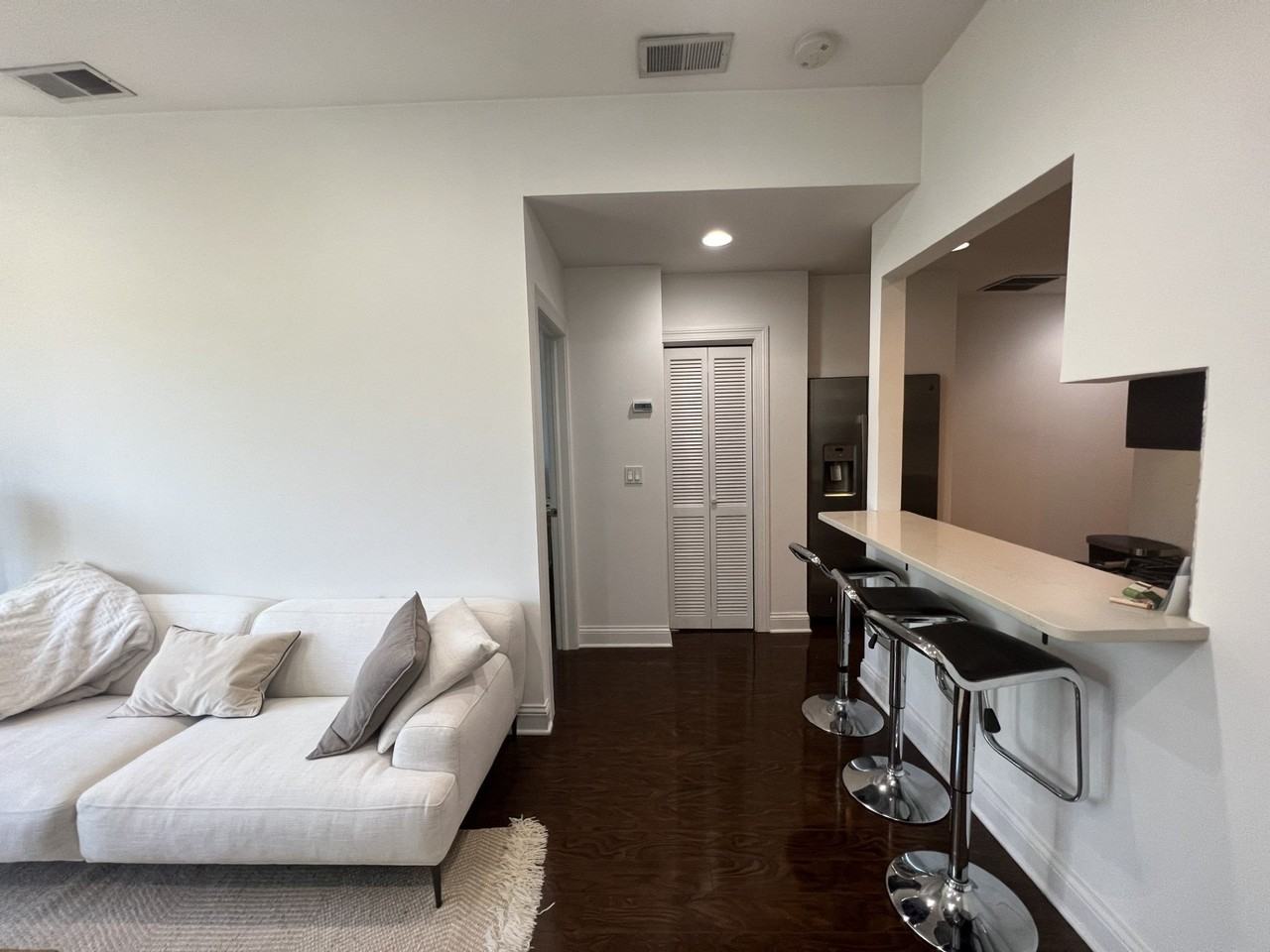 1921 N Sedgwick St #3F - Photo 5 of 14