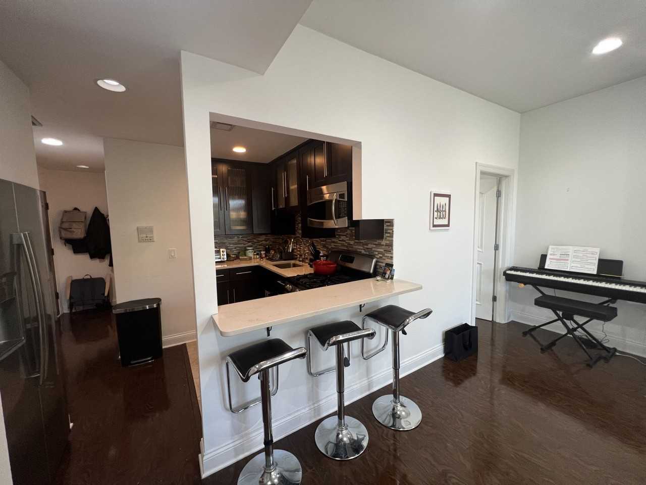 1921 N Sedgwick St #3F - Photo 6 of 14