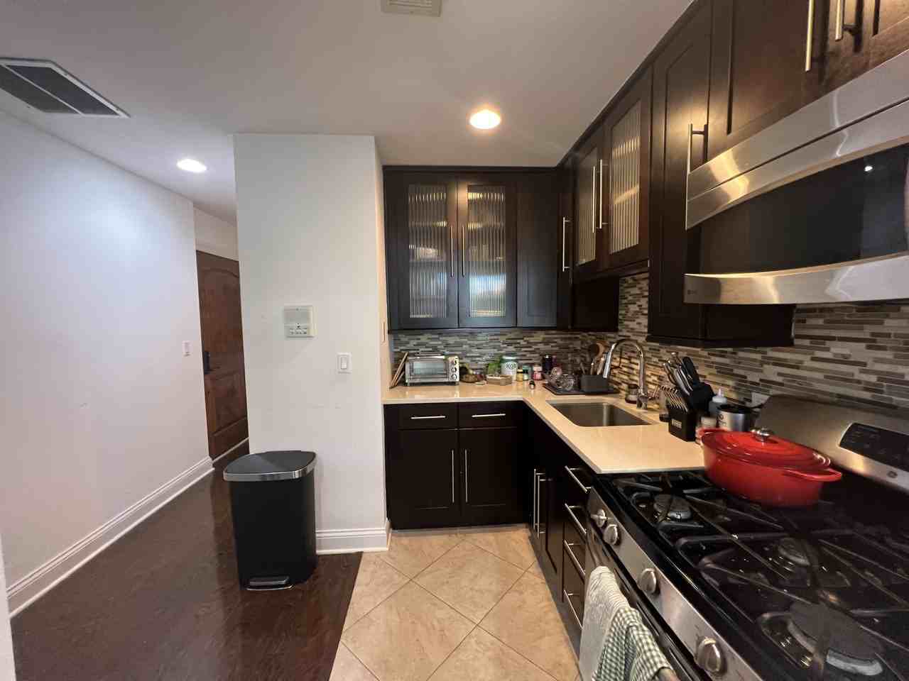1921 N Sedgwick St #3F - Photo 7 of 14