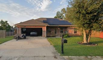 featured image of 1210 Willow Cir