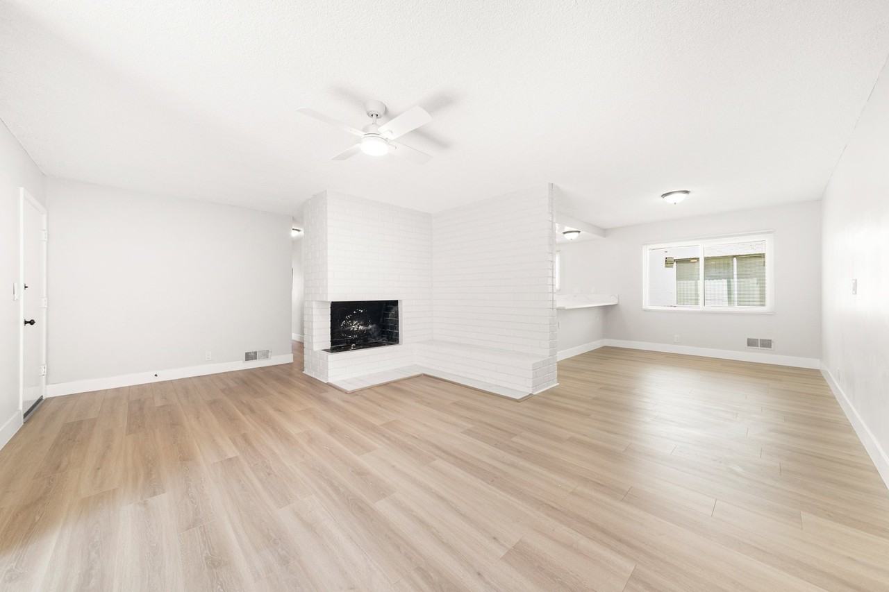 11126 Crenshaw Blvd #1 - Photo 6 of 20
