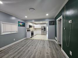 featured image of 1609 Foster Ave