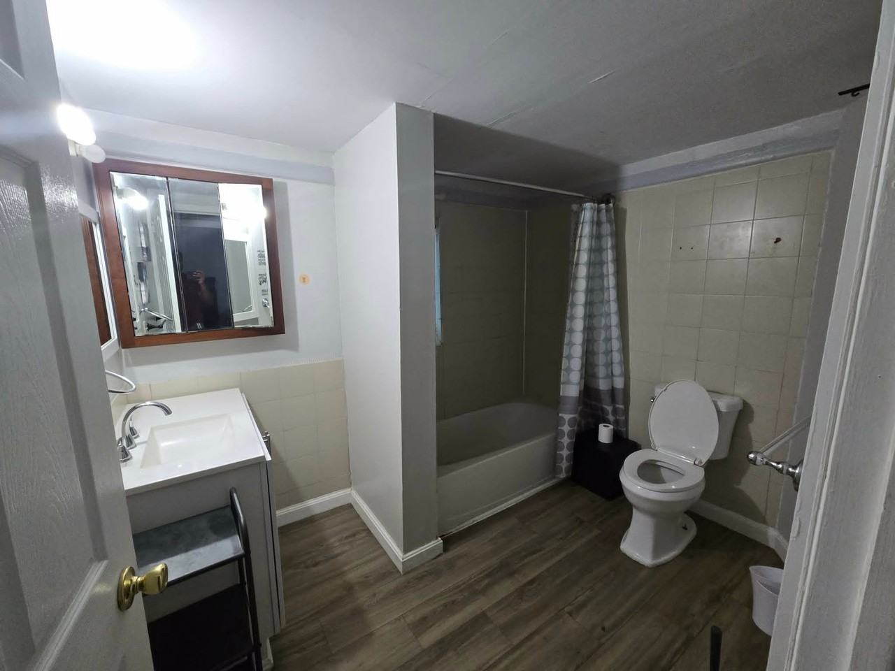 1609 Foster Ave - Photo 6 of 7
