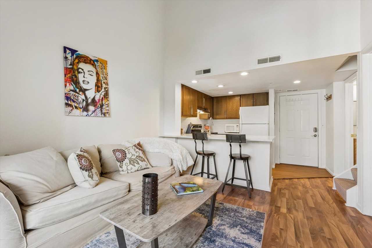 935 Broadway #211 - Photo 6 of 16