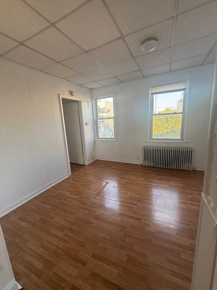 165 Macarthur Ave Garfield Nj #1 - Photo 4 of 4